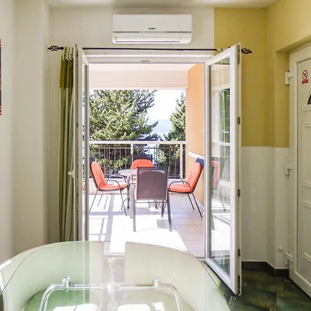 Gorgeous In With Kitchen